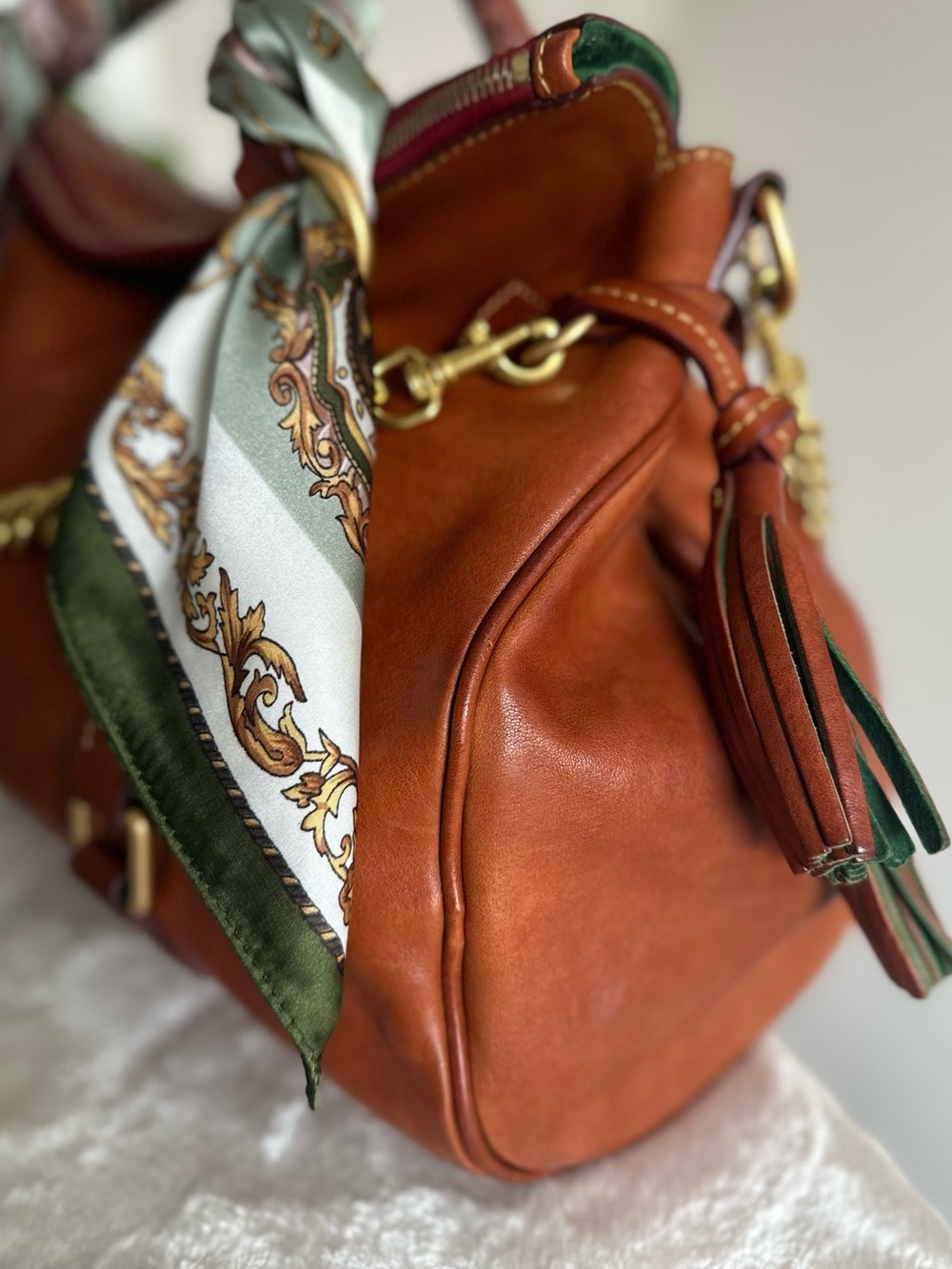 Dooney & Bourke Large Vintage Florentine Satchel - Picture 2 of 12